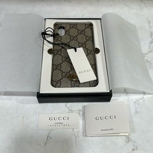 Authentic Gucci IPhone X / XS case + 2 screen protectors
